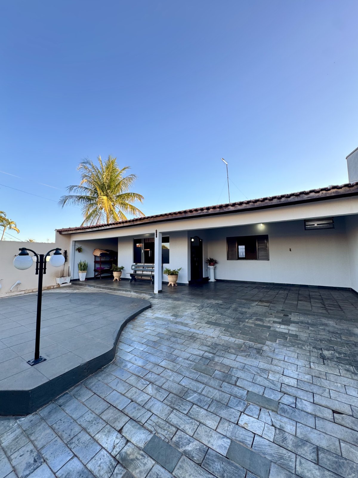 Casa à venda no bairro Parque Laranjeiras