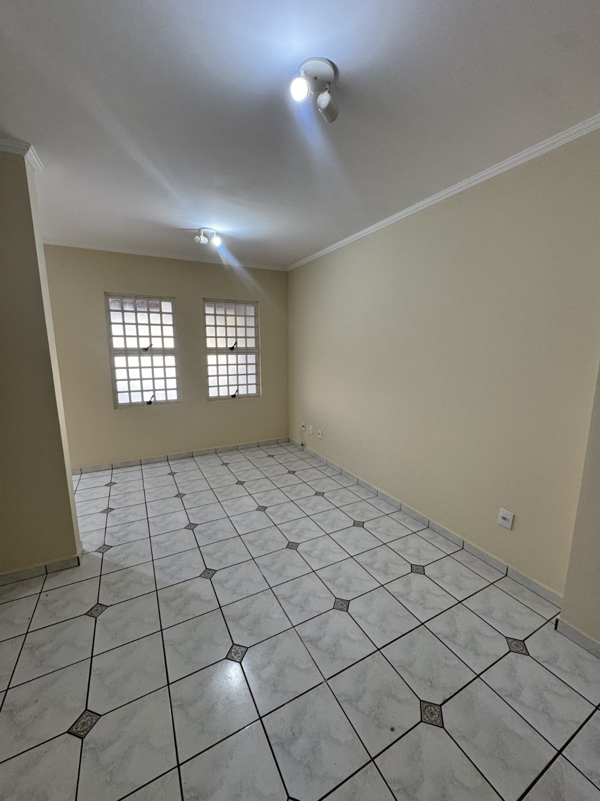 Casa à venda em Vila Xavier — foto 9 de 24