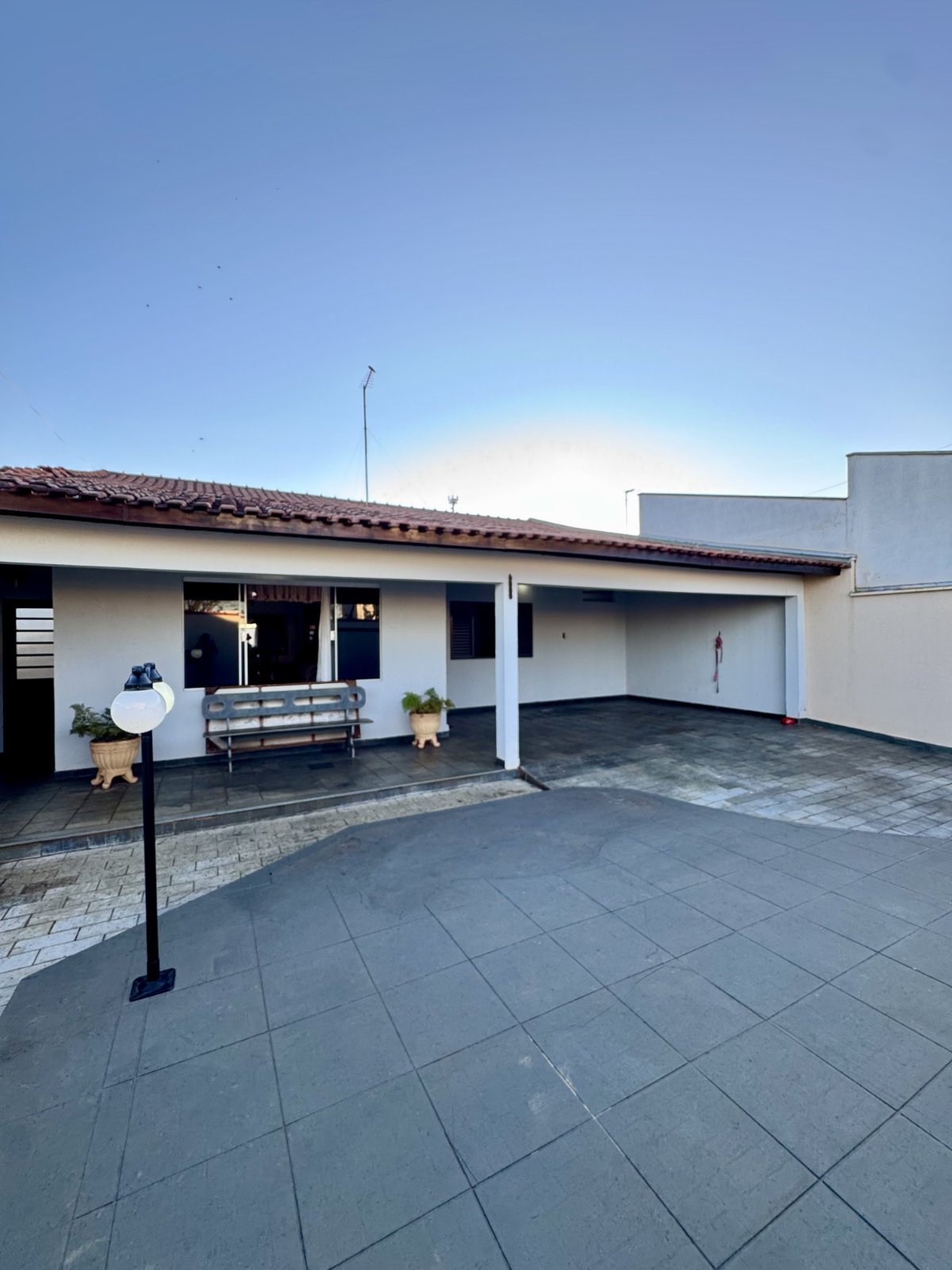 Casa à venda em Parque Laranjeiras — foto 2 de 24